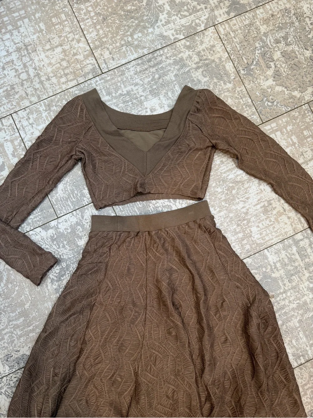 Free People long sleeve crop top and matching skirt EUC only tried on